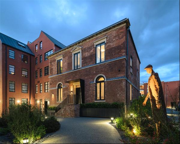 Heaton Courtyard, Camden Street, Birmingham, West Midlands, B1 3EY