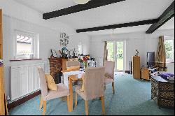 Ottways Lane, Ashtead, Surrey, KT21 2PW