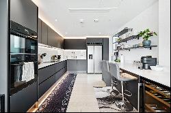 Ravensbourne Apartments, 5 Central Avenue, Fulham, London, SW6 2GN