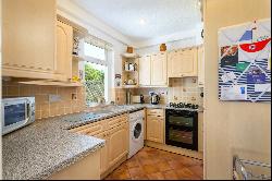 Woodside Road, Elie, Leven, Fife, KY9 1DU