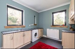 Cramond Glebe Road, Cramond, Edinburgh, EH4 6NT