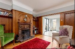 Cramond Glebe Road, Cramond, Edinburgh, EH4 6NT