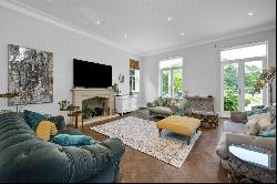 Sandown Road, Esher, Surrey, KT10 9TT