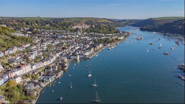 Clarence Hill, Dartmouth, Devon, TQ6 9NX