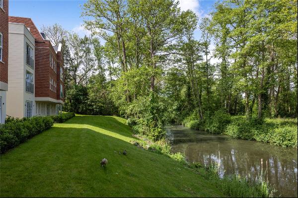 Riverside Gardens, 8-14 Oatlands Drive, Weybridge, Surrey, KT13 9JL