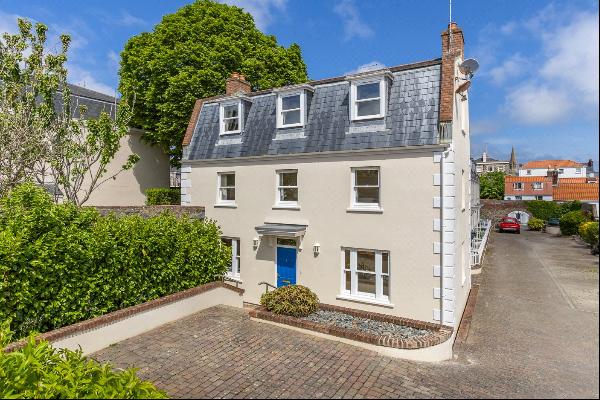 No 1 Les Fontenelles Mews, Mount Hermon, St Peter Port, GY1 1JD