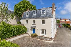 No 1 Les Fontenelles Mews, Mount Hermon, St Peter Port, GY1 1JD