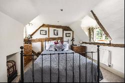 The Street, Puttenham, Guildford, Surrey, GU3 1AU