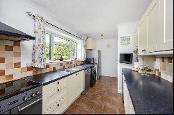 Stonecross Lane, Lindfield, Haywards Heath, West Sussex, RH16 2QU