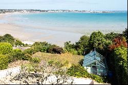 Le Mont de La Rocque, St Brelade, Jersey, JE3 8BQ