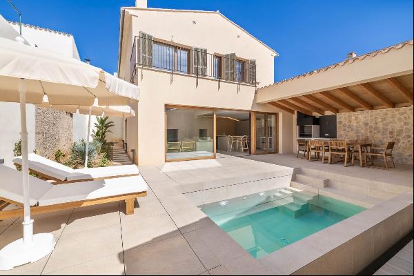 Townhouse, Pollensa, Mallorca, 07460