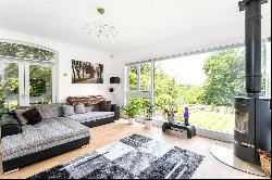 Gibraltar Lane, Cookham Dean, Berkshire, SL6 9TR