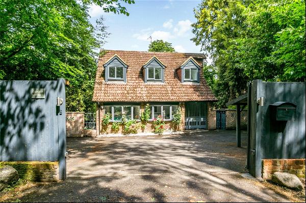 Gibraltar Lane, Cookham Dean, Berkshire, SL6 9TR