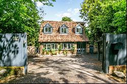 Gibraltar Lane, Cookham Dean, Berkshire, SL6 9TR