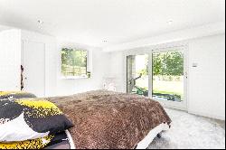 Gibraltar Lane, Cookham Dean, Berkshire, SL6 9TR