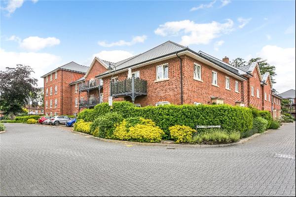 Portland Crescent, Marlow, SL7 2FS