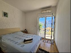 Family House With Open Bay VIews, Kotor -Prcanj, Montenegro, R2327