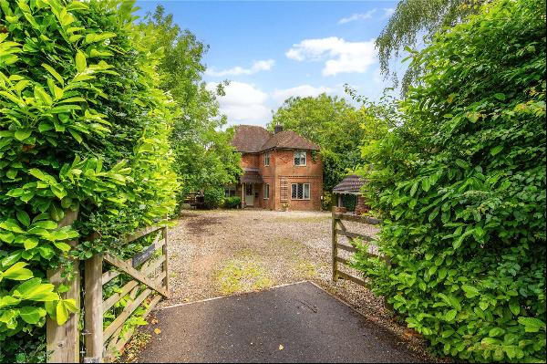 Hatt Common, East Woodhay, Newbury, Berkshire, RG20 0NQ