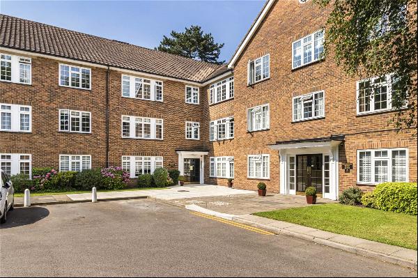 Myrtleside Close, Northwood, Middlesex, HA6 2XQ