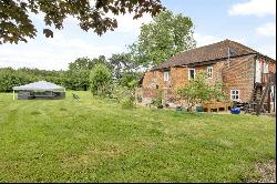 Borough Oaks Farm, Hale Street, East Peckham, Tonbridge, Kent, TN12 5HZ