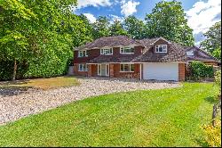 Chanctonbury Drive, Sunningdale, Ascot, Berkshire, SL5 9PT