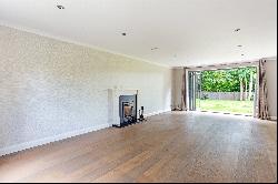 Chanctonbury Drive, Sunningdale, Ascot, Berkshire, SL5 9PT