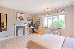 Belton Road, Camberley, Surrey, GU15 2DE