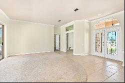 674 Deerhurst Drive, Melbourne, FL