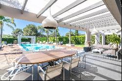 Contemporary 5-bedroom villa for rent in Mougins