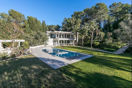 Mougins - Remarkable contemporary villa