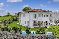 Splendid villa in Franciacorta with swimming pool