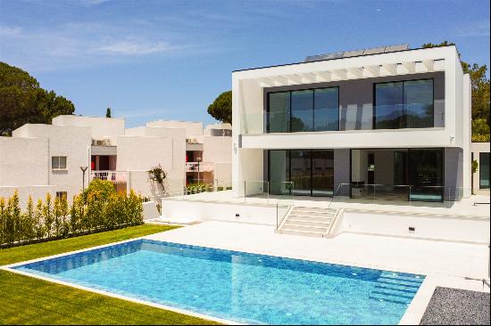 Detached house, 4 bedrooms, for Sale