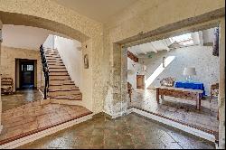 Mas Provençal  with 6 bedrooms and large garden