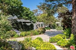 906 Chautauqua Boulevard, Pacific Palisades CA 90272