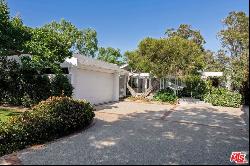 906 Chautauqua Boulevard, Pacific Palisades CA 90272