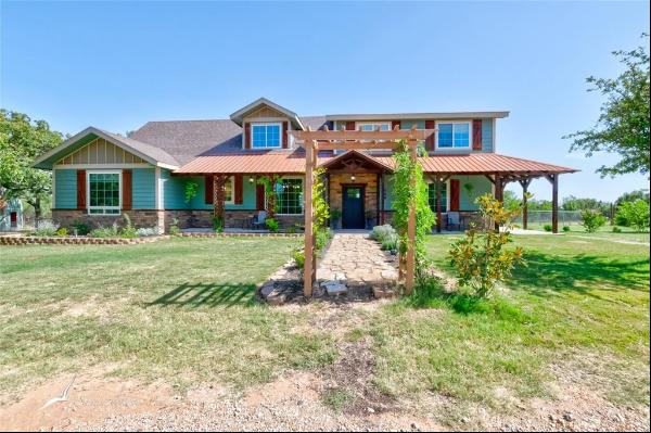 524 County Road 241, Ovalo TX 79541