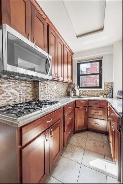 201 W 21st Street Unit 8DE, New York City NY 10011