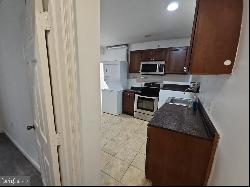 927 N 6th Street #1, Philadelphia PA 19123