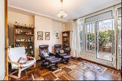 Duplex - Penthouse in Almagro with elegant period details