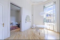 Spectacular corner penthouse of large dimensions in Eixample Derecho