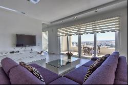 Fort Cambridge Luxurious Finish Duplex Apartment