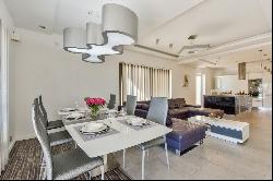 Fort Cambridge Luxurious Finish Duplex Apartment