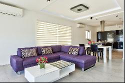 Fort Cambridge Luxurious Finish Duplex Apartment