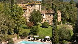 Ancient country mansion with hot spring and vineyards, Siena - Toscana