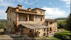 Ancient country mansion with hot spring and vineyards, Siena - Toscana