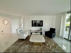 3500 Mystic Pointe Dr, #405, Aventura, FL