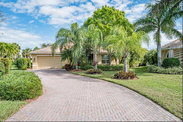 4229 Diamond Sq., Vero Beach, FL