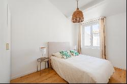 Cassis, City Center - Renovated 3-Room Apartment