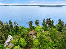 12410 Sunrise Dr NE, Bainbridge Island, WA 98110