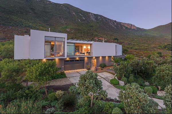 Sunbird Crescent, Chanteclair, Hermanus, Western Cape, 7201